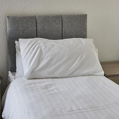 Pleasure Holiday Apartments Blackpool Room photo