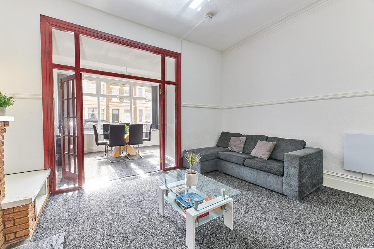 Pleasure Holiday Apartments Blackpool Exterior photo