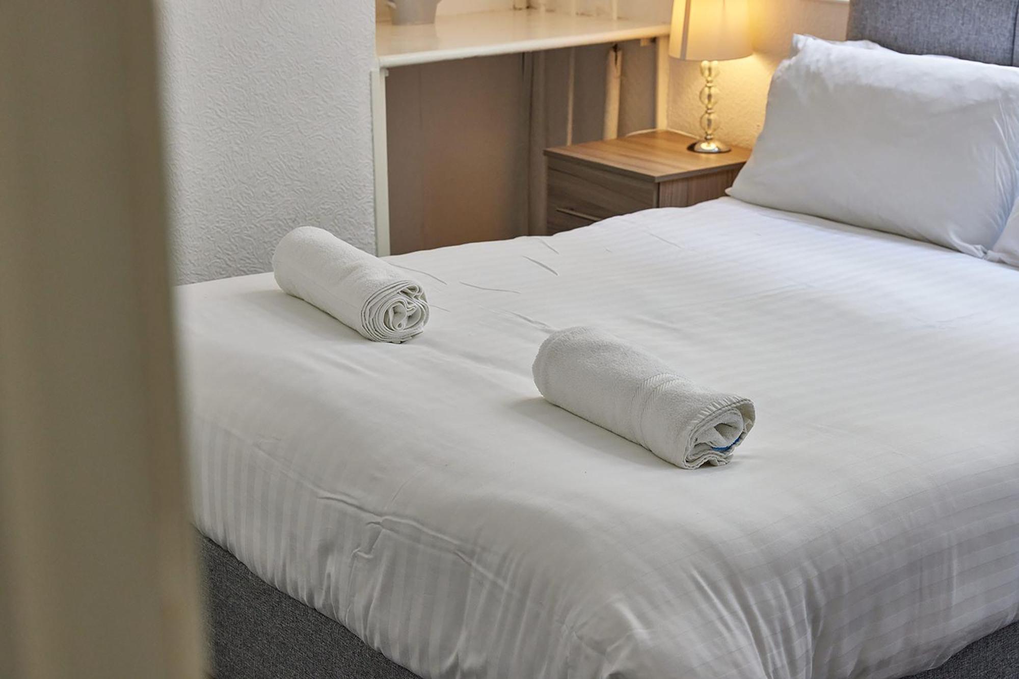 Pleasure Holiday Apartments Blackpool Room photo