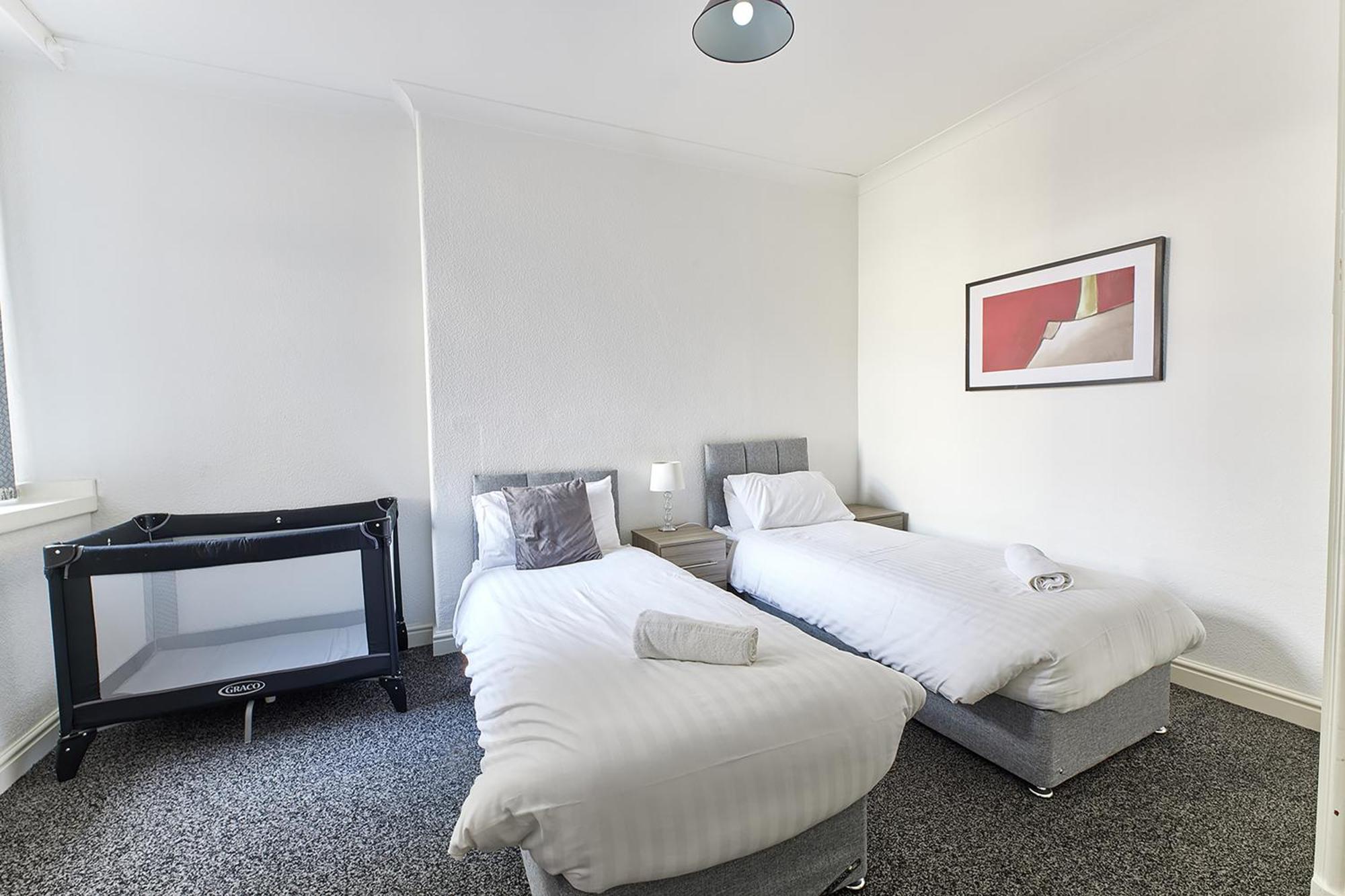 Pleasure Holiday Apartments Blackpool Room photo